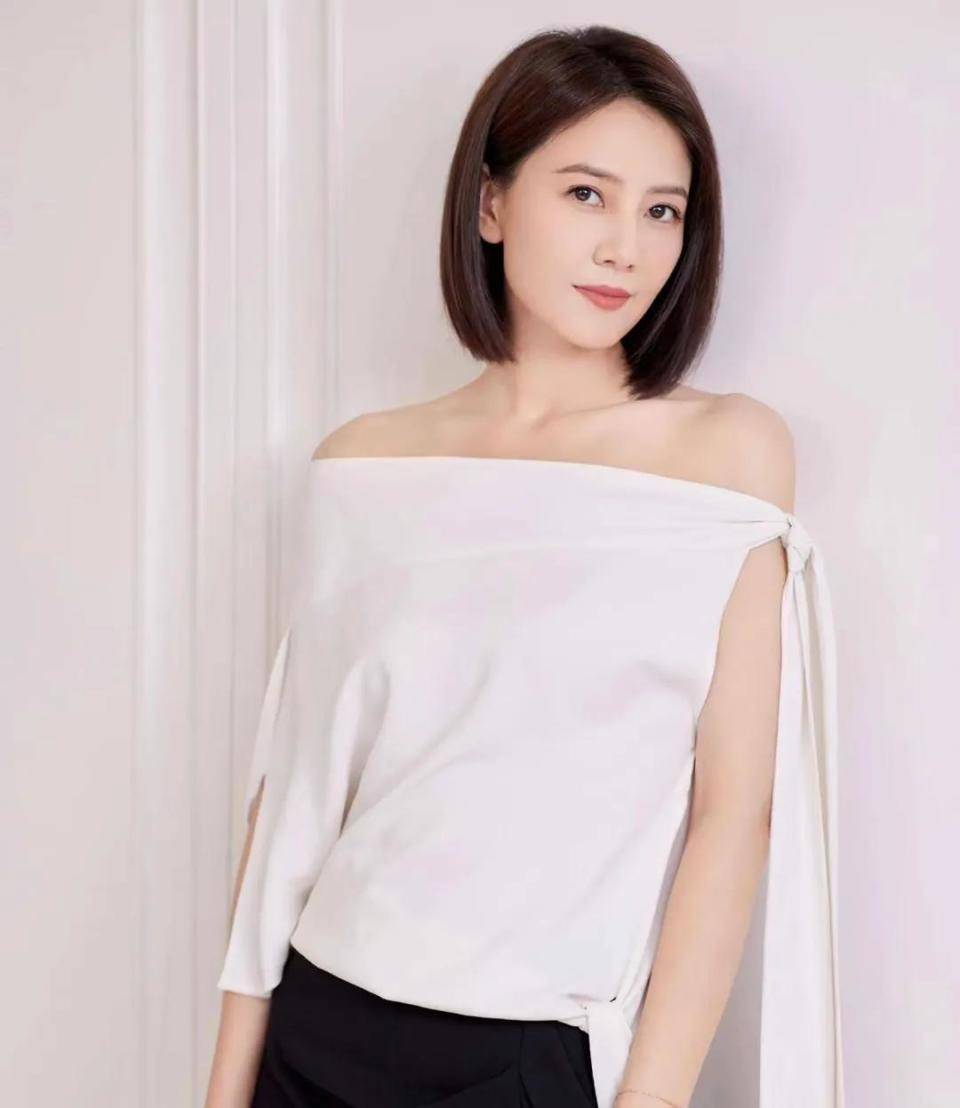 珠圆玉润的高圆圆,狠狠教育了白幼瘦女星