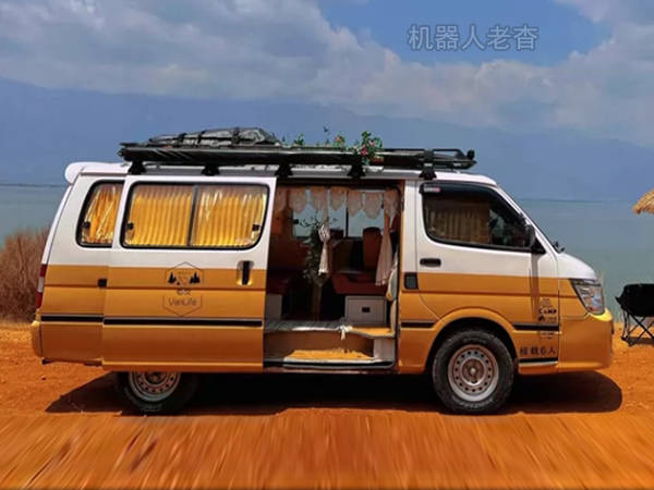 女生版旅居车来了,金杯大面包改装温馨露营车,diy床车自驾游