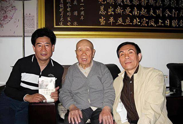60岁任湖北省委书记,62岁任济南军区司令,曾思玉的一生成就不凡