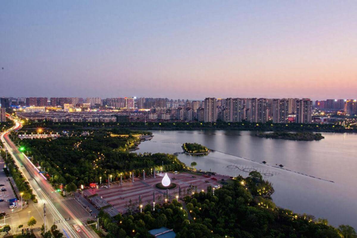 目前,宿州市下辖埇桥区1个市辖区,砀山县,萧县,灵璧县,泗县4个县.