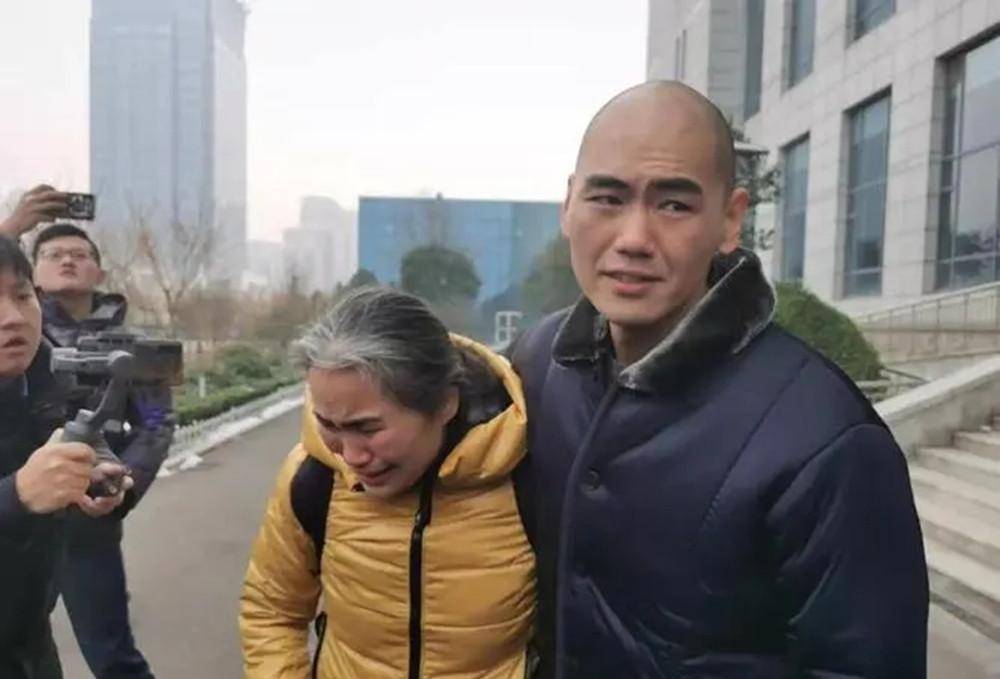 山东一高中生被判无期,15年后法院改判无罪,获得332万国家赔偿