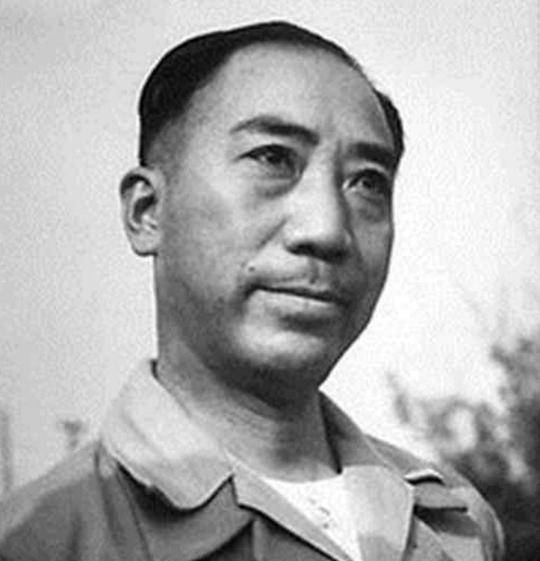 胡蝶:旧上海"三连冠"影后,丈夫与其分别四年,仍不离不弃