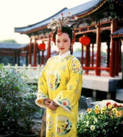 白茫茫一片真干净,贾家为何败得如此彻底?元妃省亲给出答案