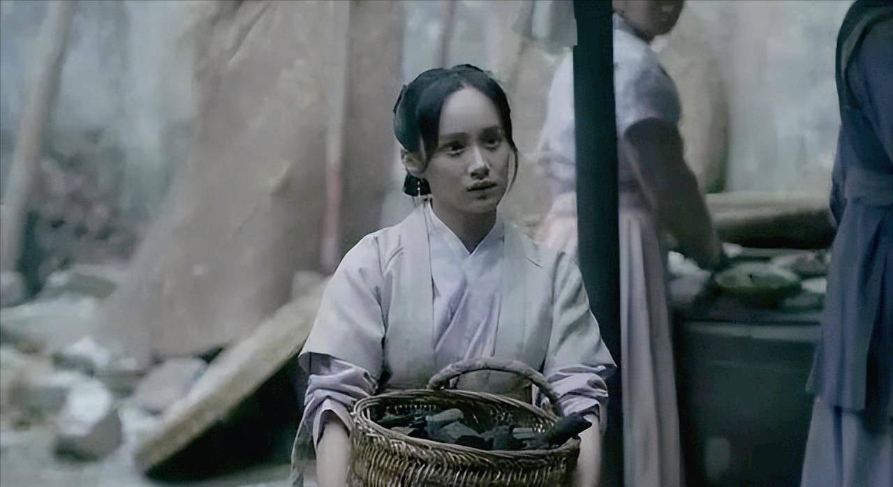 在古代买一个仆人要多少钱,以你现在的收入水平,能买得起吗?