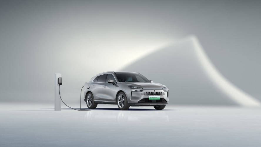 魏牌开启全面电四驱,新摩卡hi4上市打造高端新能源四大标配