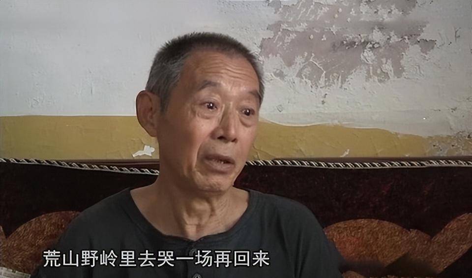 女人亲手勒死深爱男友,28年音讯全无,警方从绝笔遗书读出猫腻