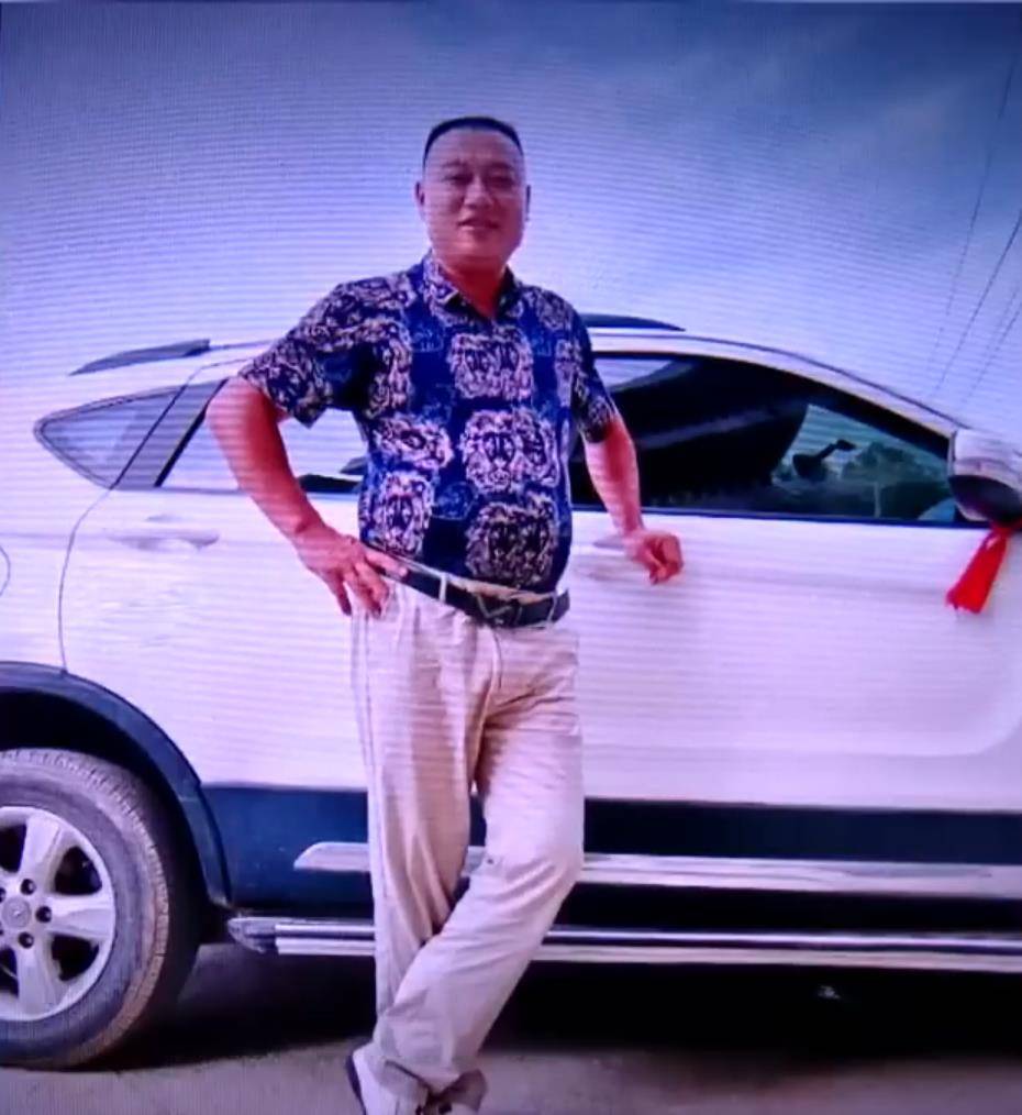 男子十年间九次婚姻,女友更是不断,满身债务依旧潇洒_刘兰香_肖勇