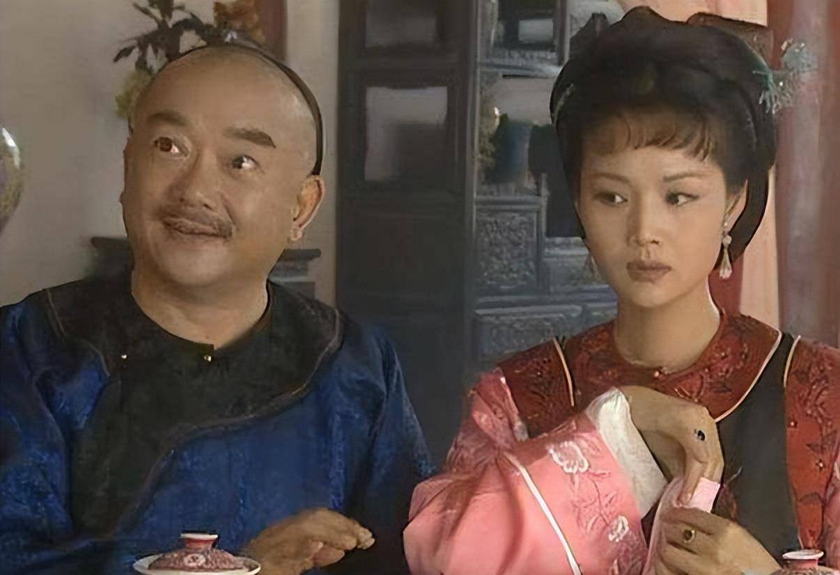 清朝第一贪官,被抄家时却家徒四壁,皇帝:拿锤子把柱子凿开