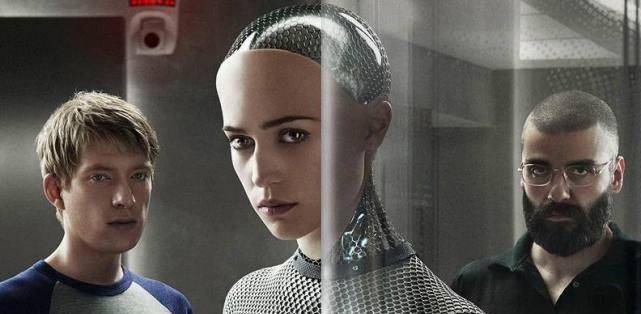 还记得曾扬言要"毁灭人类"的机器人索菲亚吗?现在过得