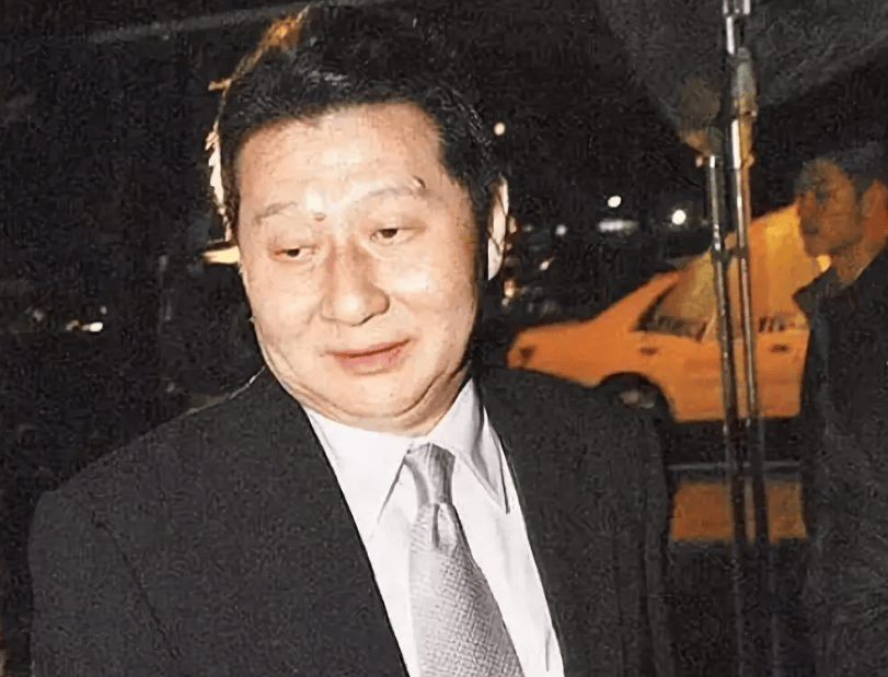 日本最痴情富豪:坚持不结婚等待中国女神30年,55岁得偿所愿