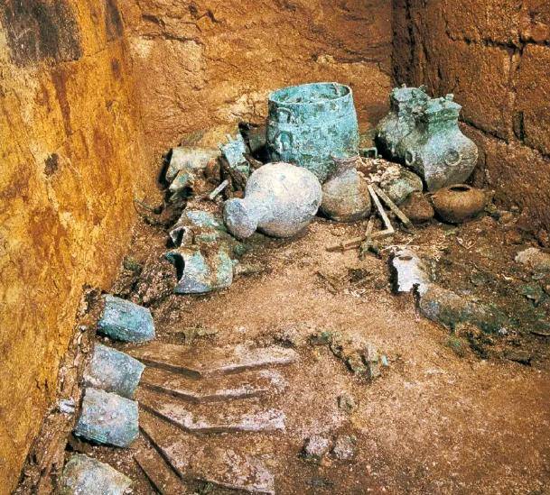 西汉南越王墓葬,出土10000余件文物,国家级珍宝让人眼花缭乱