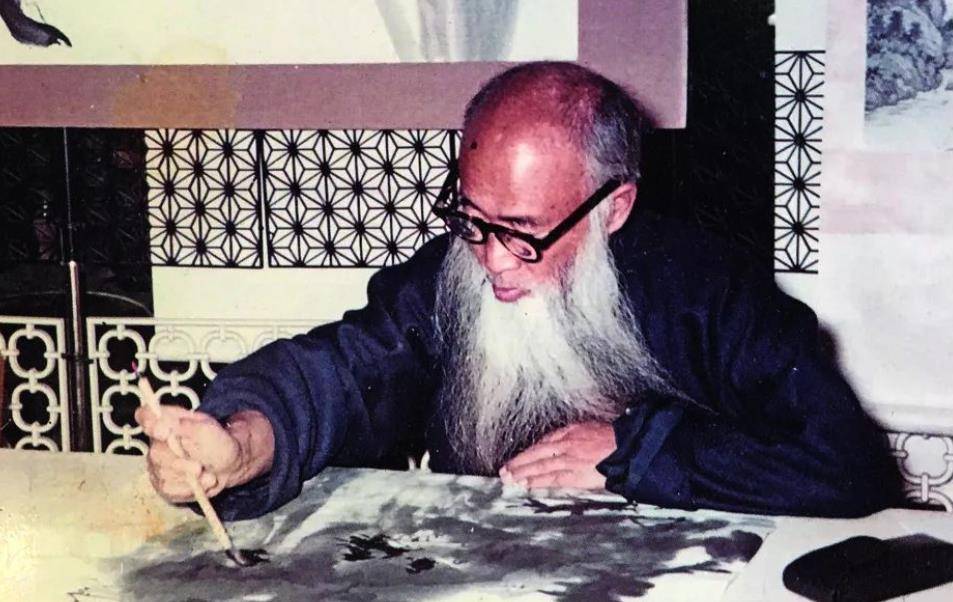 张伯驹在上海逛青楼,为一名女子得罪国军将领,女子最终享誉国际