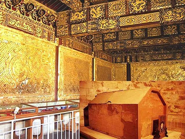 慈禧陵墓为何会被盗?清亡后李莲英的一个举动,害得慈禧死不安宁