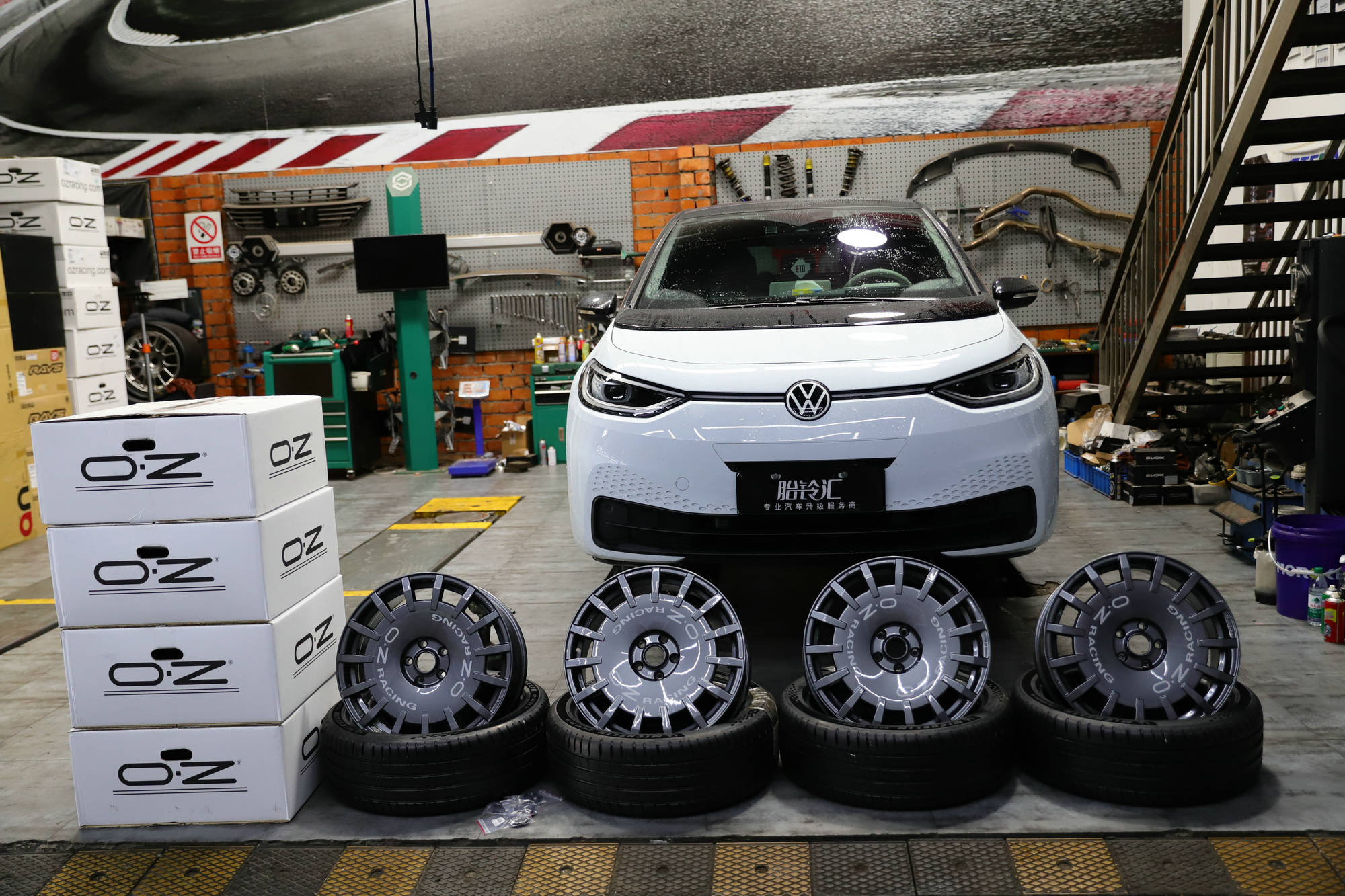 追寻复古风味的大众id3:意大利oz轮毂改装之旅