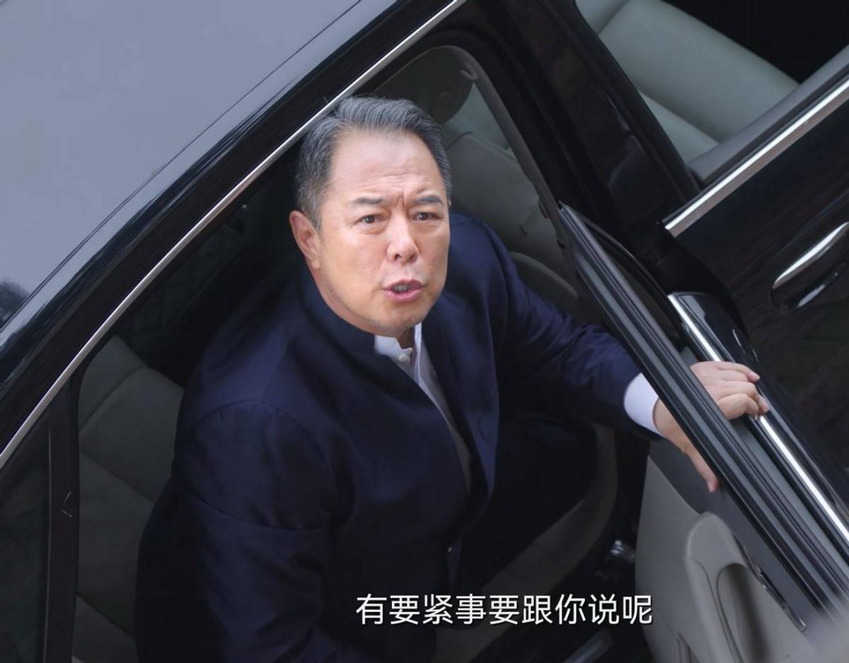 明明演技拉胯,却被吹捧成老戏骨,《老家伙》张铁林演啥都一个样