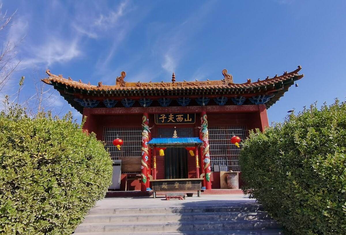 薄姬正是汉文帝刘恒之母薄太后,早年是魏王豹的夫人,,魏豹被杀以后才