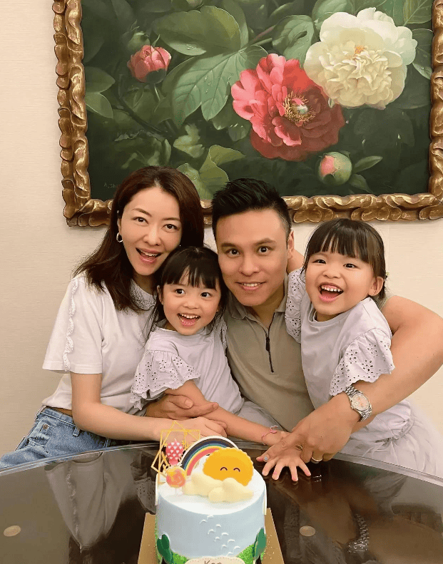 阔太熊黛林也来戛纳走红毯!178身高瞩目,还遗传给双胞胎女儿了