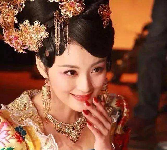 北齐冯小怜:玉体横陈惹人怜,辗转三朝红颜恋,后却落个悲惨下场
