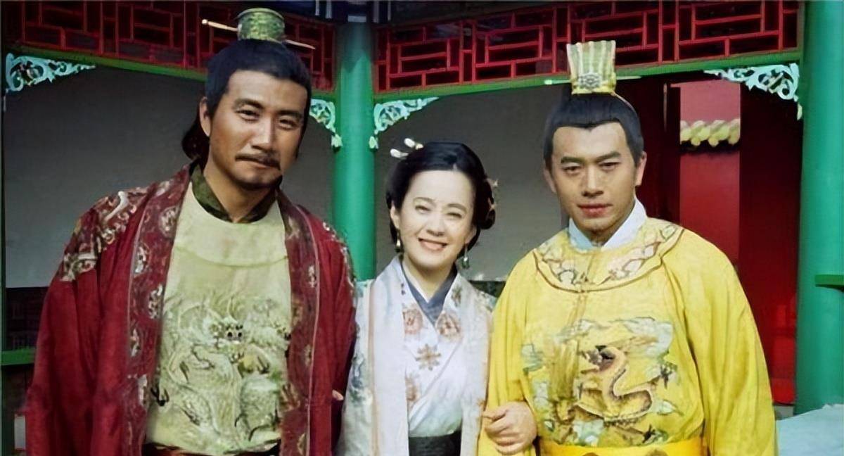 意外发现一道圣旨,放声大哭:父亲你害得我好苦_朱元璋_朱允炆_朱标