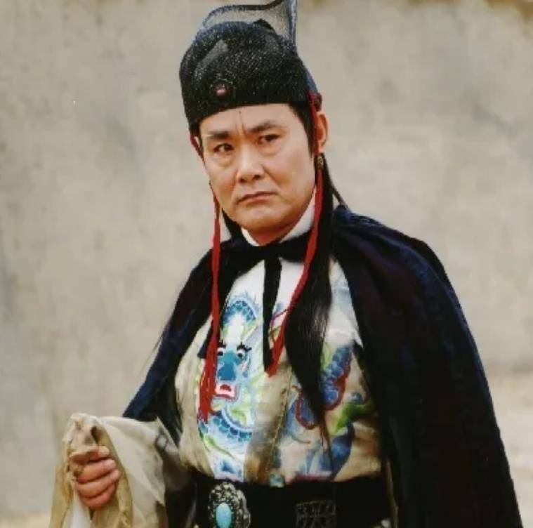 崇祯继承哥哥皇位后,是如何对待21岁,有"艳后"之称的皇嫂的?