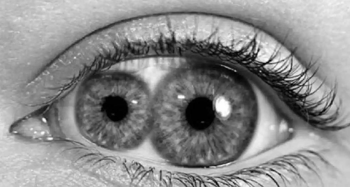 什么是双瞳孔?历史上有8个人拥有此种眼睛,不是圣人就是帝王