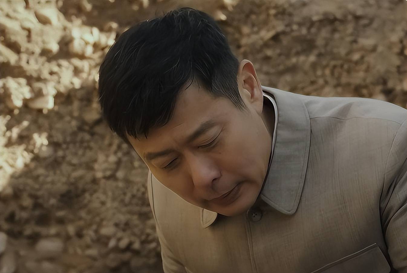 快节奏的剧情展开剧中不乏国民度极高的老戏骨,如王劲松,霍青等国家