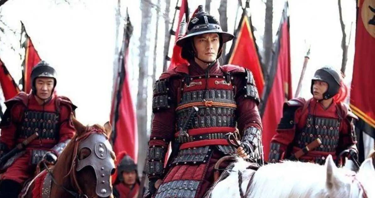 岳飞背后刻的4个字,其实不是"精忠报国",我们都错了