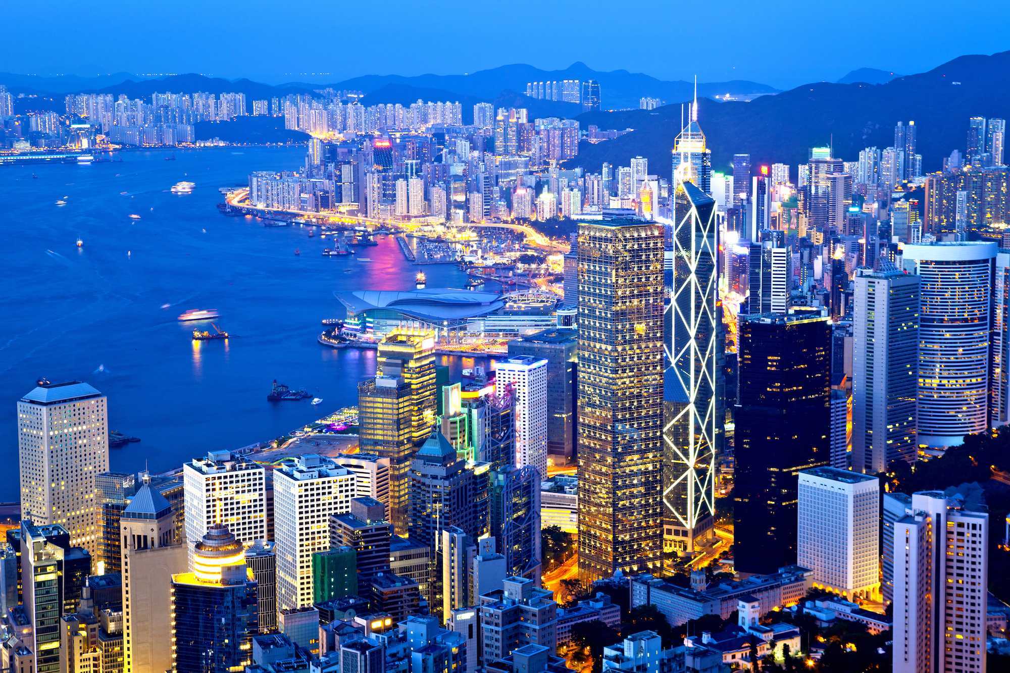 李嘉诚再次降价买楼,香港新界部分住宅降价三分之一销售