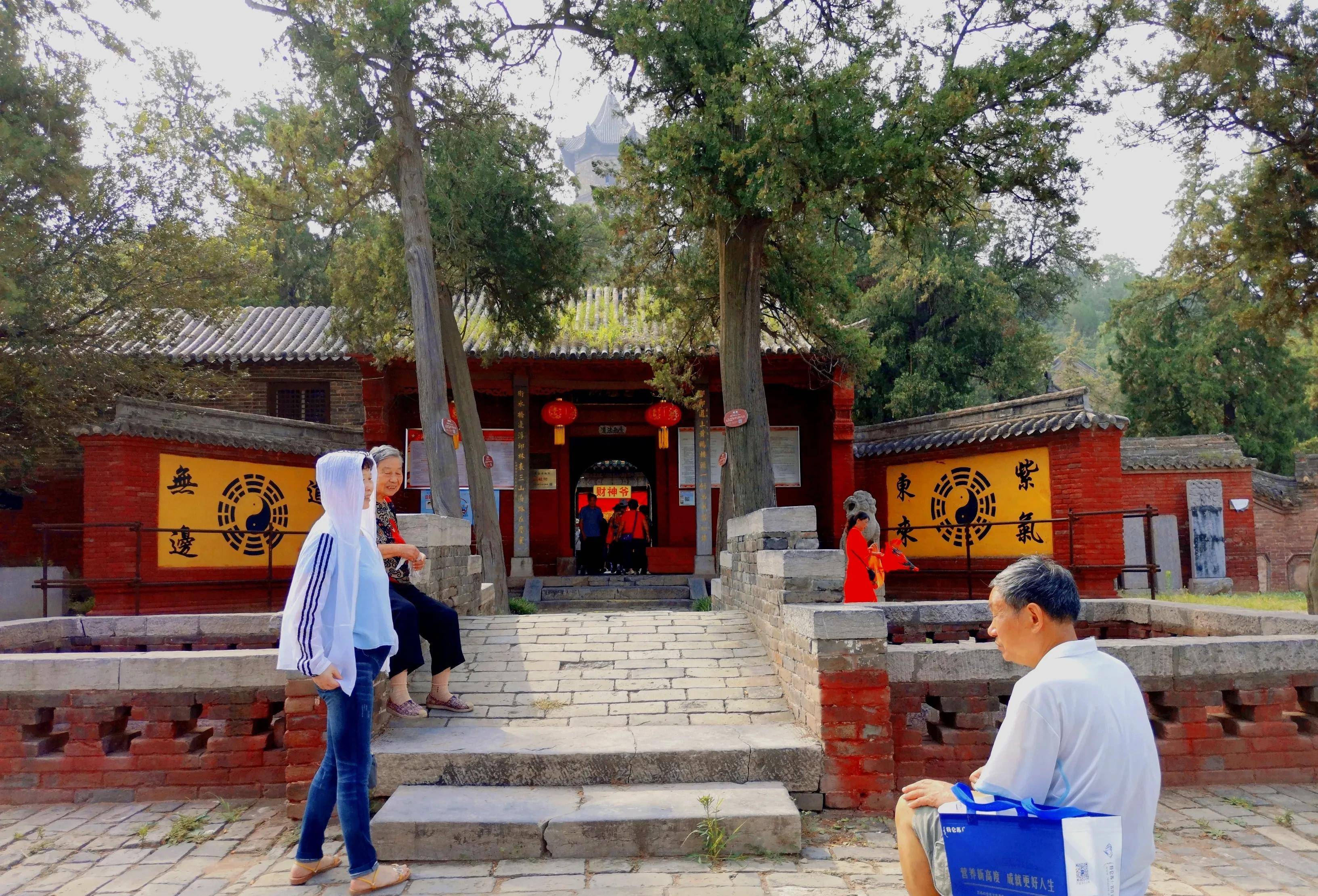 浚县大伾山发生的大事,2001年期间,有没有你感兴趣的事情?