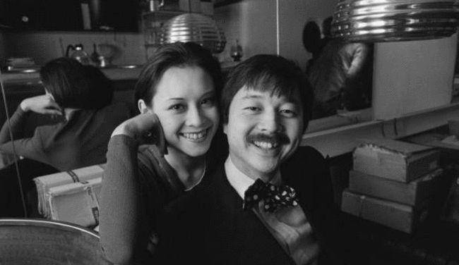 华裔食神周英华:娶四任美娇妻,第二任是神颜美女,80岁老来得子