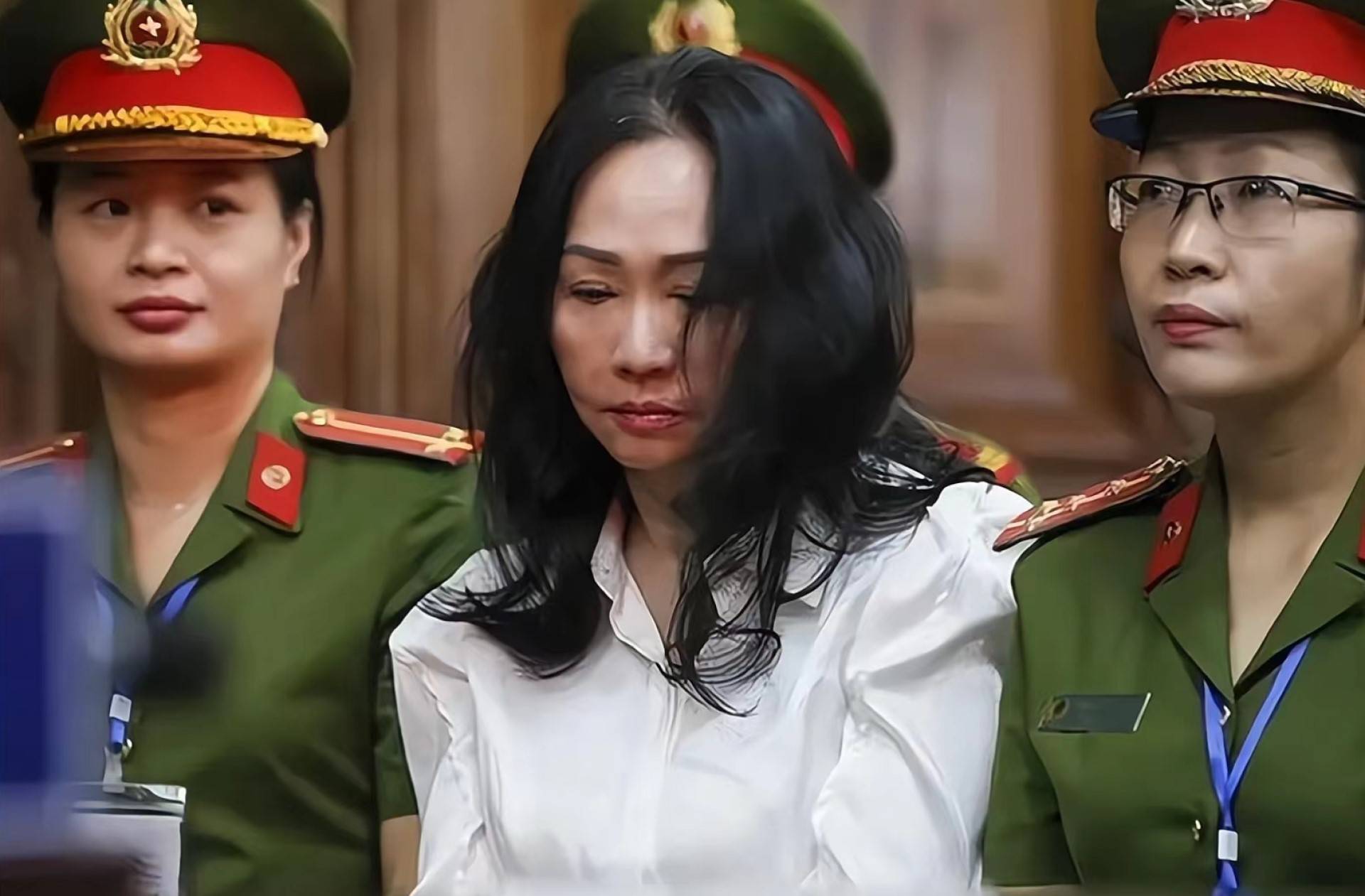 涉案文件重达6吨!越南首富张美兰被判死刑的背后,是惊人的数目