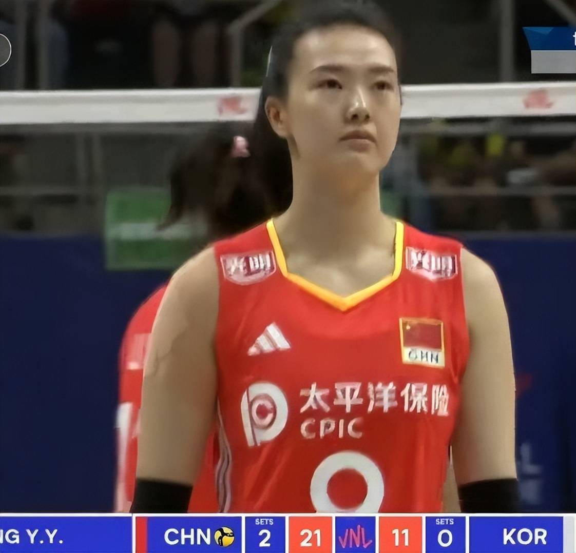 张常宁正式复出,中国女排横扫韩国赢开门红,主攻李盈莹得分最高_比赛