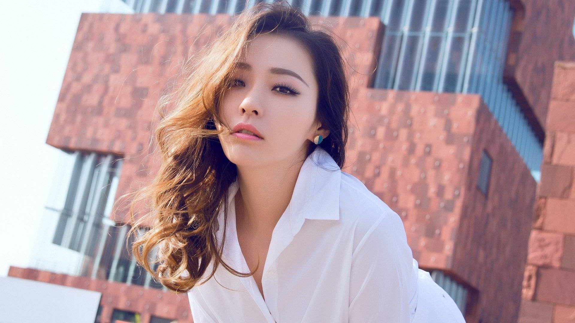 张靓颖回应《歌手2024》邀约,巡演忙碌,无缘节目录制