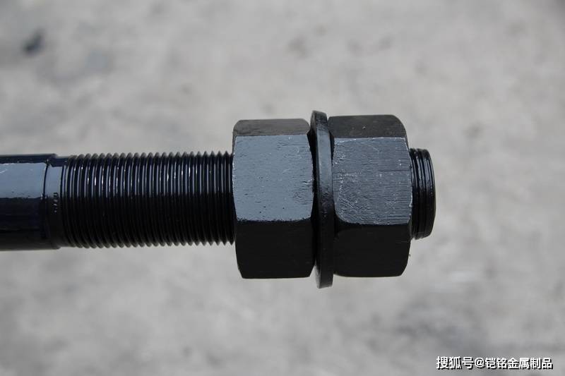 个螺母的相互作用,可以更精确地控制预紧力,确保连接的紧密度和稳定性