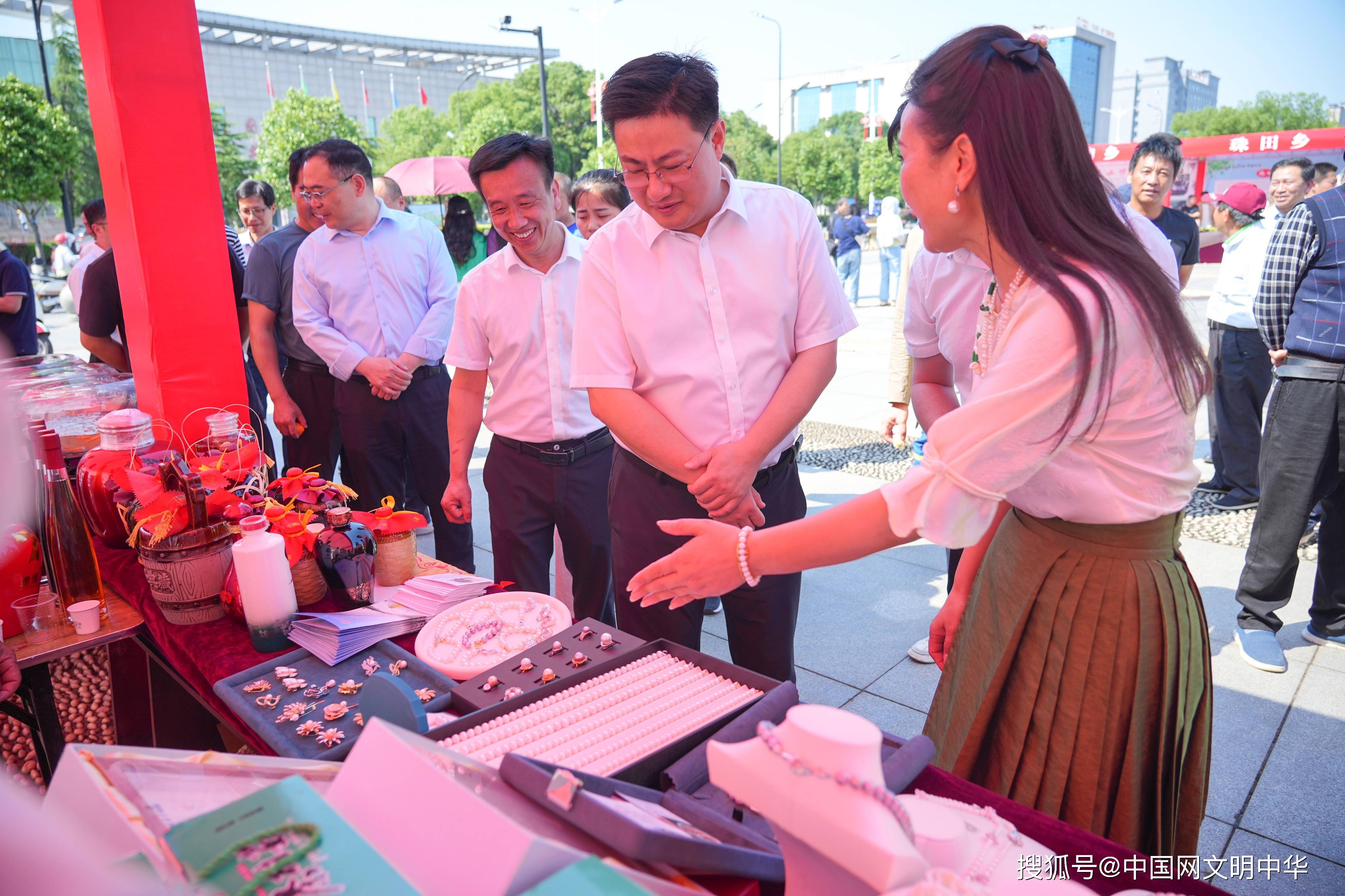 江西万年县旅游文化周活动启动