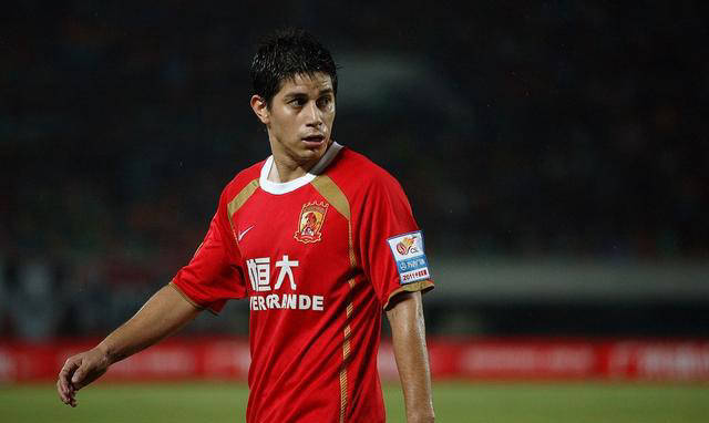 孔卡对中国队友的评价:郜林与郑龙充满创造力