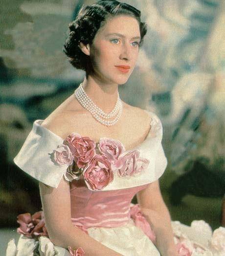 玛格丽特公主年轻时美艳无双,晚年却被女王反超,果然是相由心生