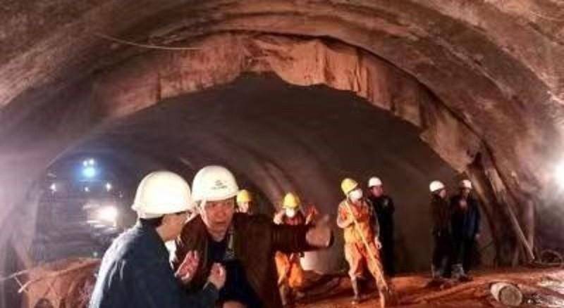 最难修的隧道:胡麻岭隧道,173米挖了6年,中国工程令世界震惊