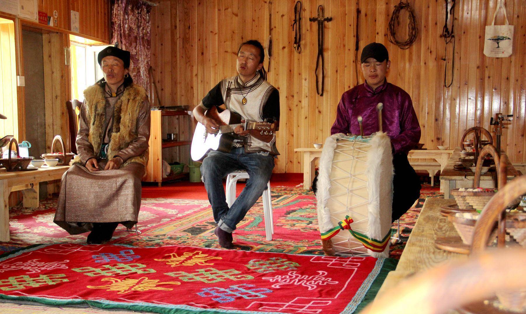 图瓦人是啥民族?在中国,被当成蒙古人;在俄罗斯,被当成突厥人