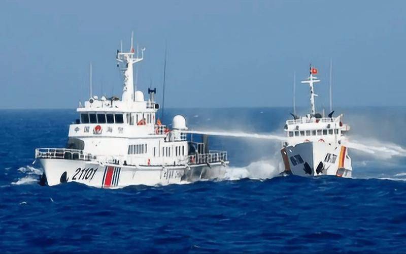 南海争端或"大结局",200名菲人员涌向黄岩岛