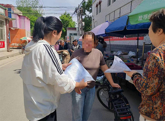 容城县平王乡社工站开展助残宣传活动