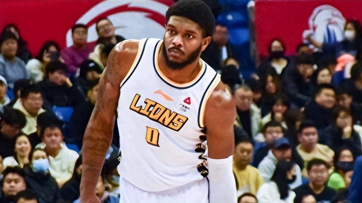 这让广东队的经理朱芳雨看到了希望,毕竟奥利弗是一个容错率极高的