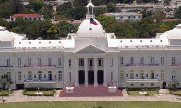 世界上第一位黑人女总统,原本是首席法官,临危受命当选临时总统_海地