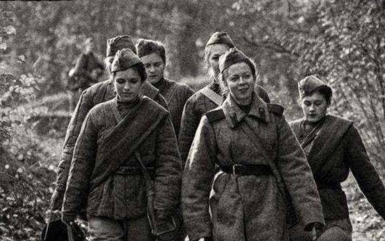 二战时,德军对40万苏联女战俘做了什么?手段残忍到令人发指