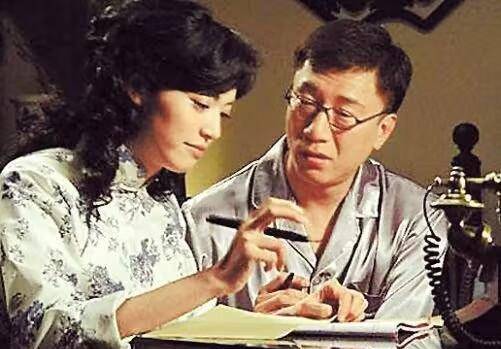 《潜伏》里组织为啥非给余则成安排个老婆?从三个方面看别无选择