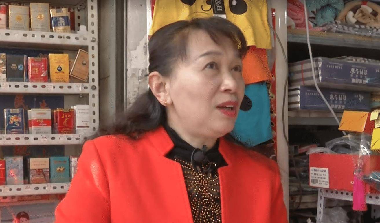 61岁大哥牵手大姐,相处一天却分手,大妈:长得漂亮我的错_刘义_姑娘