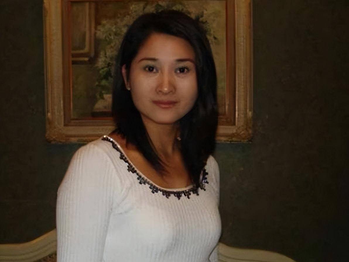 2003年,张钰自爆:靠服侍30多位导演拍戏,手中有20多盘录像带