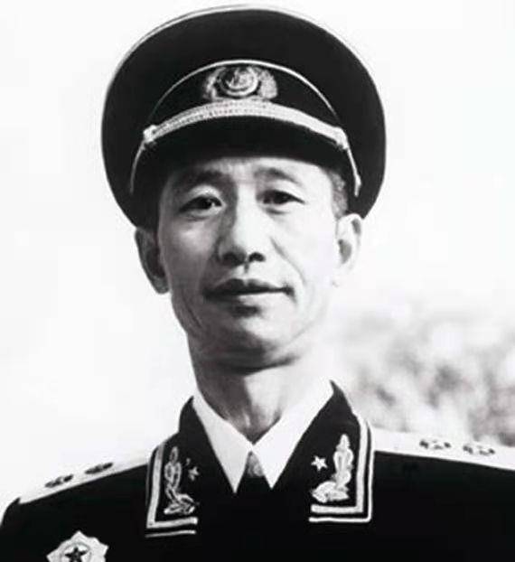 第三位将军是周希汉,年仅14岁便跟随诸位革命者在家乡发动起义,可谓