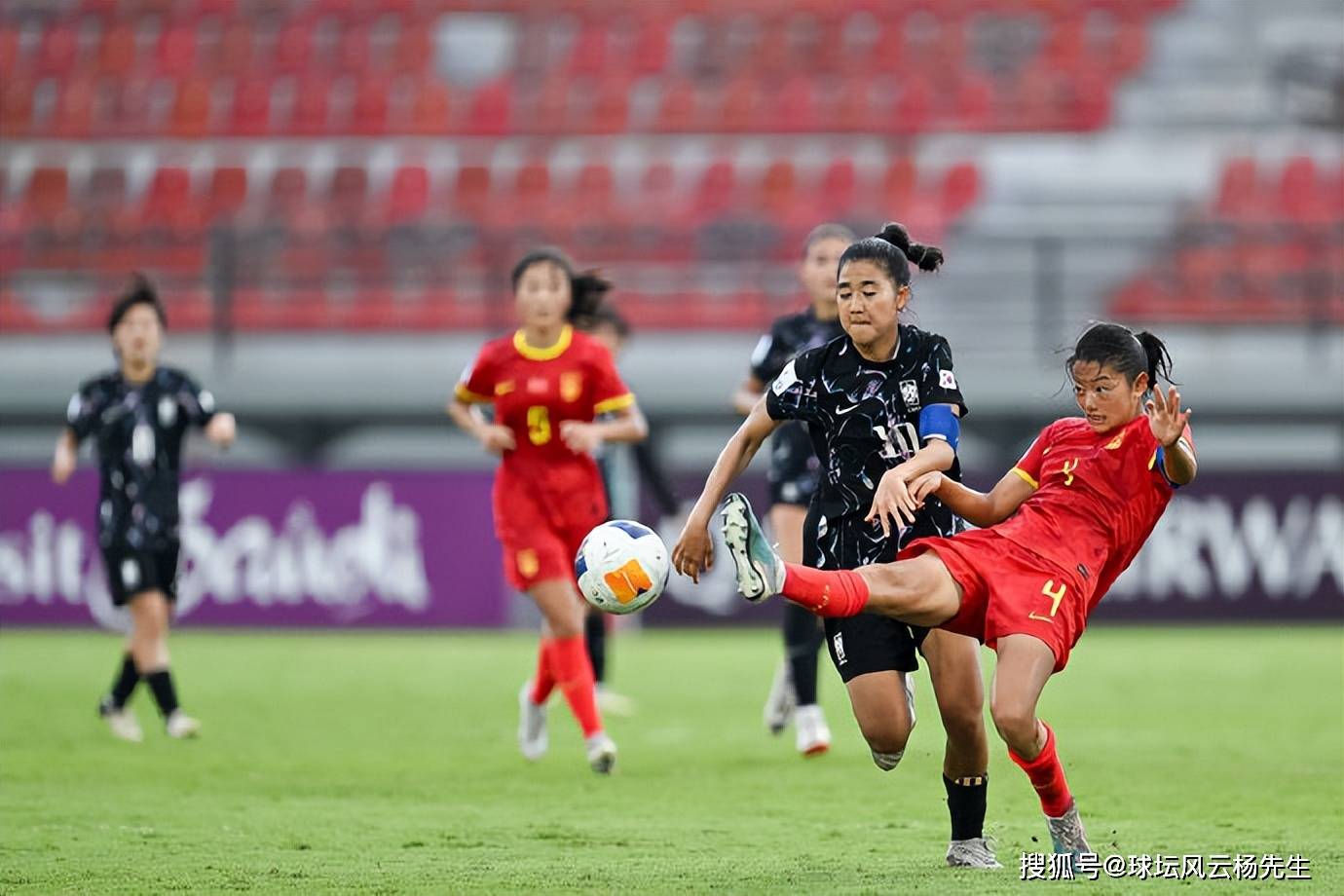 中国女足客场2-1韩国图片