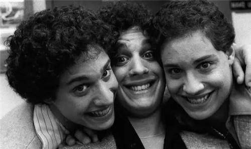 残酷实验:三胞胎分别被穷人,中产,富人领养,多年后变化惊人_艾迪_鲍比